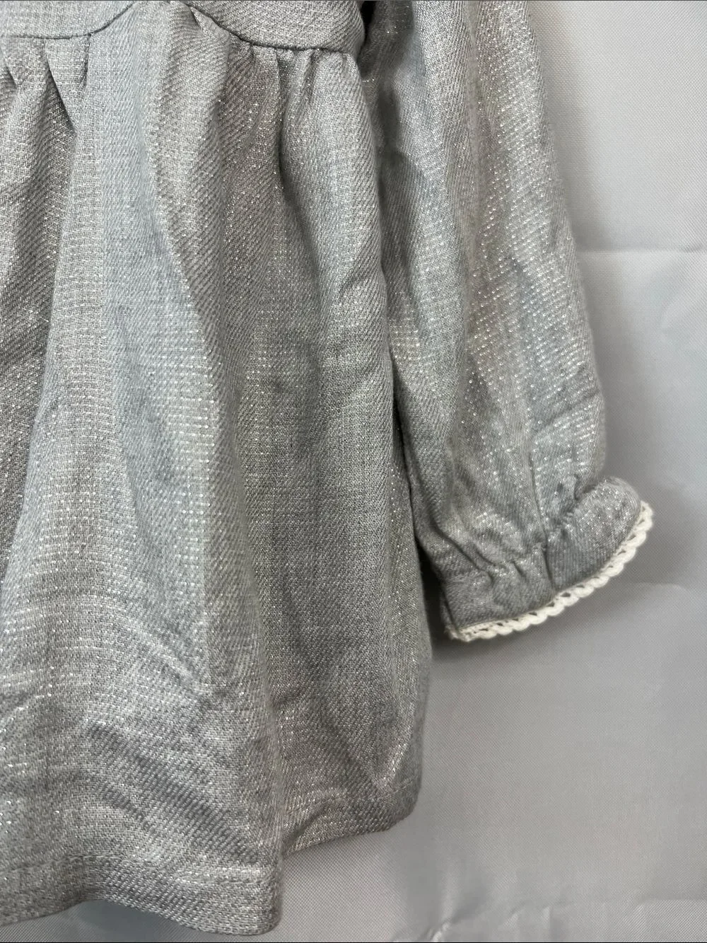 cupcakes & cashmere excellent preowned